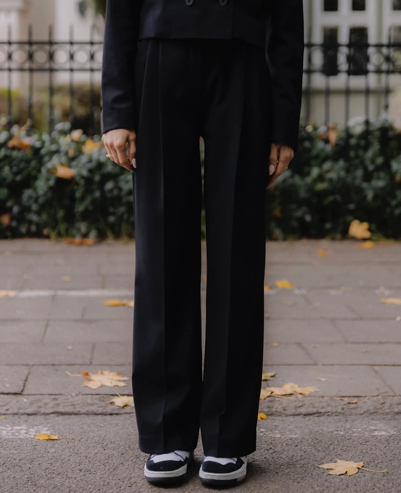 Spodnie TEIA Black - Image 5