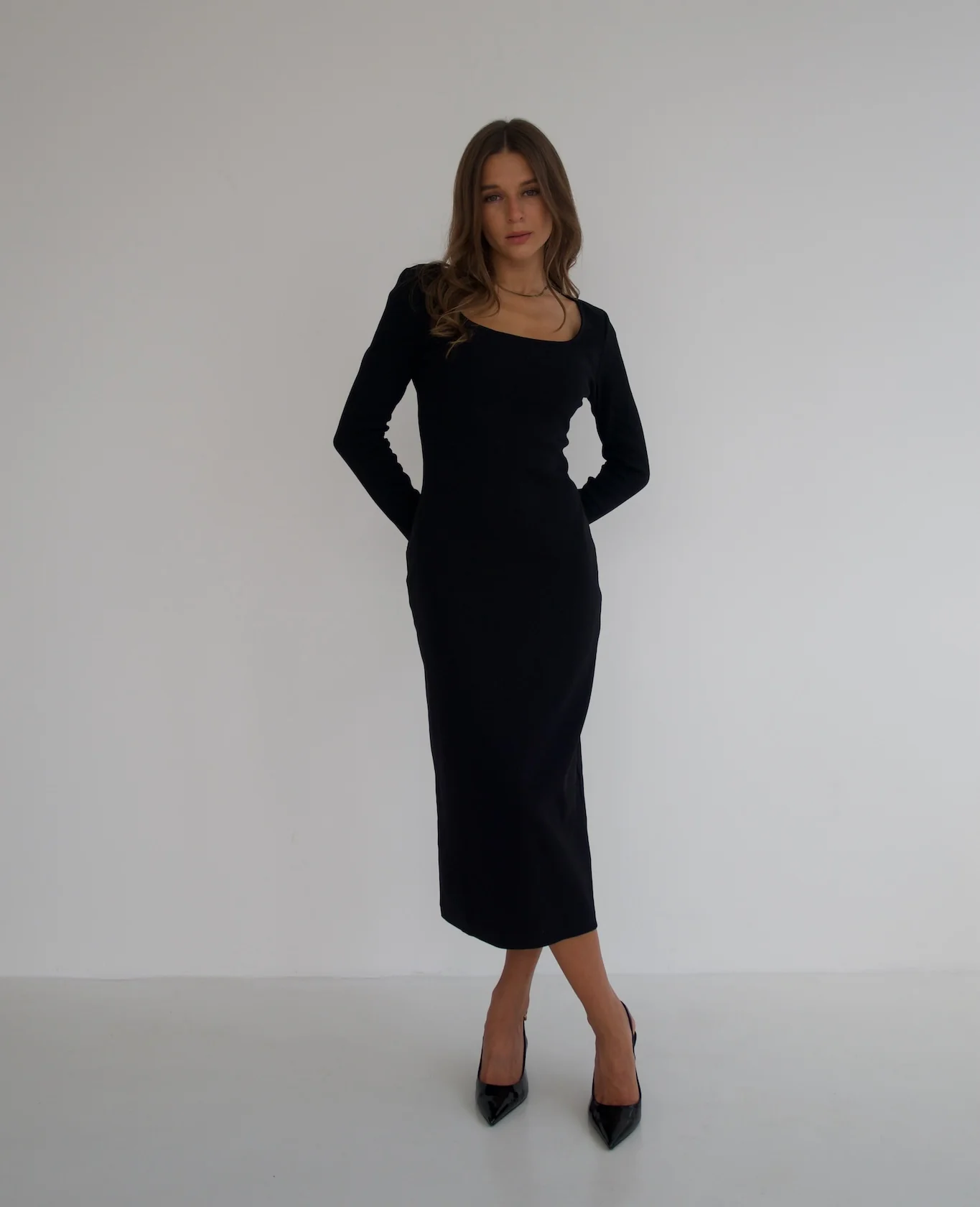 Sukienka MOLLY Black - Image 4